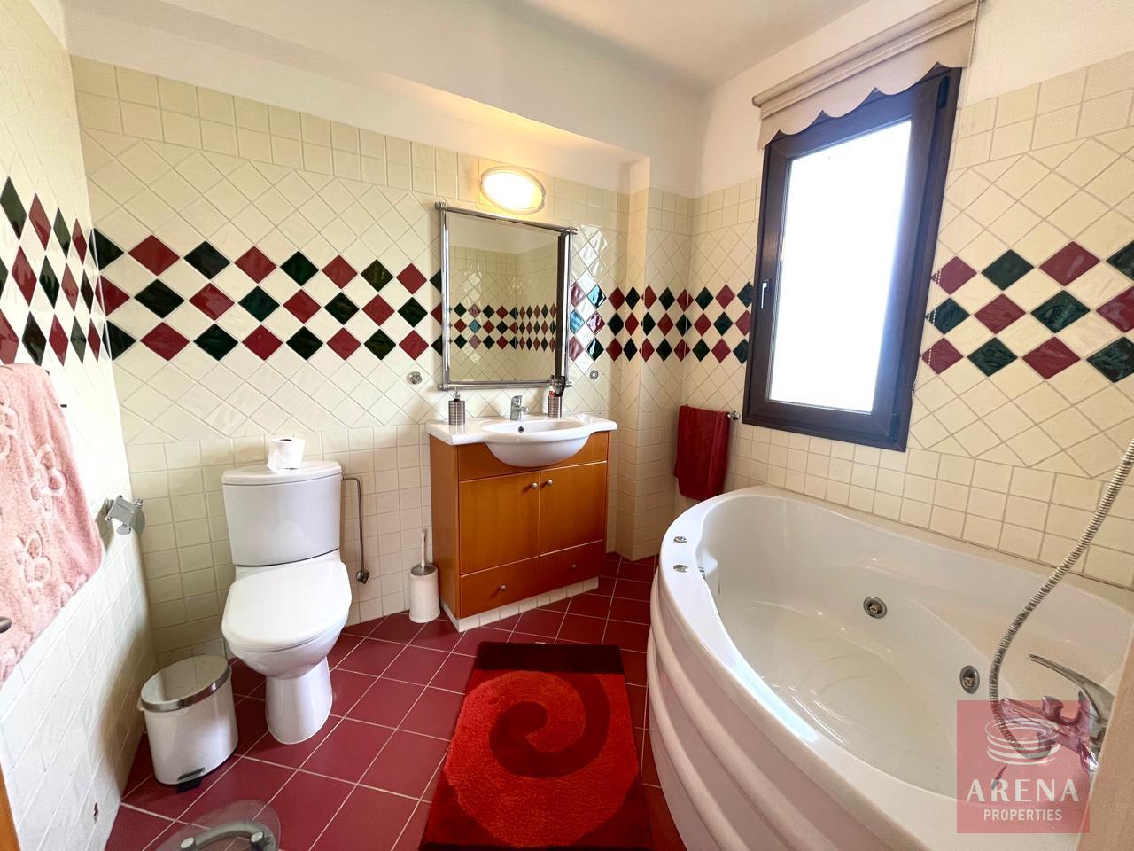 1-4-BED-VILLA-FOR-SALE-IN-AGIA-THEKLA-9489-31