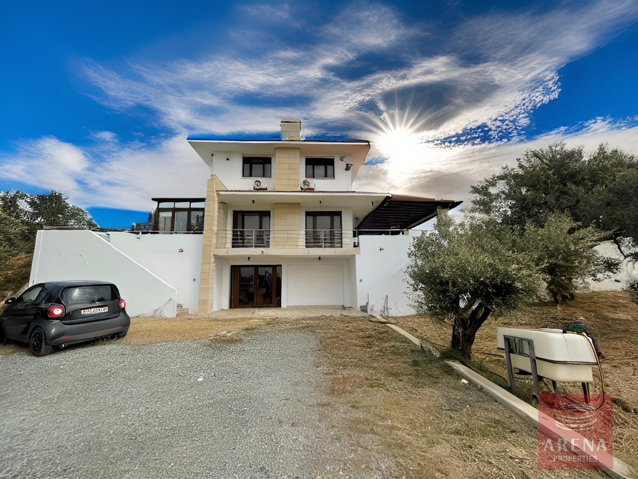 1-4-BED-VILLA-FOR-SALE-IN-AGIA-THEKLA-9489-43