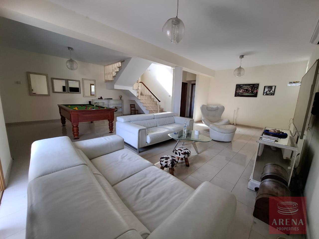 1-4-BED-VILLA-IN-OROKLINI-9515-23
