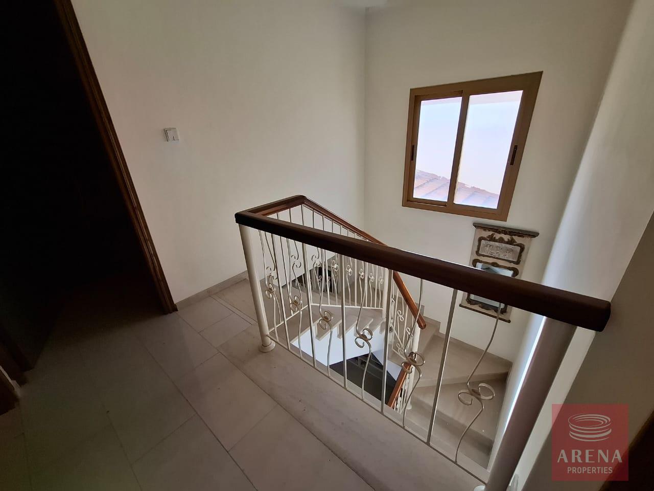 1-4-BED-VILLA-IN-OROKLINI-9515-25