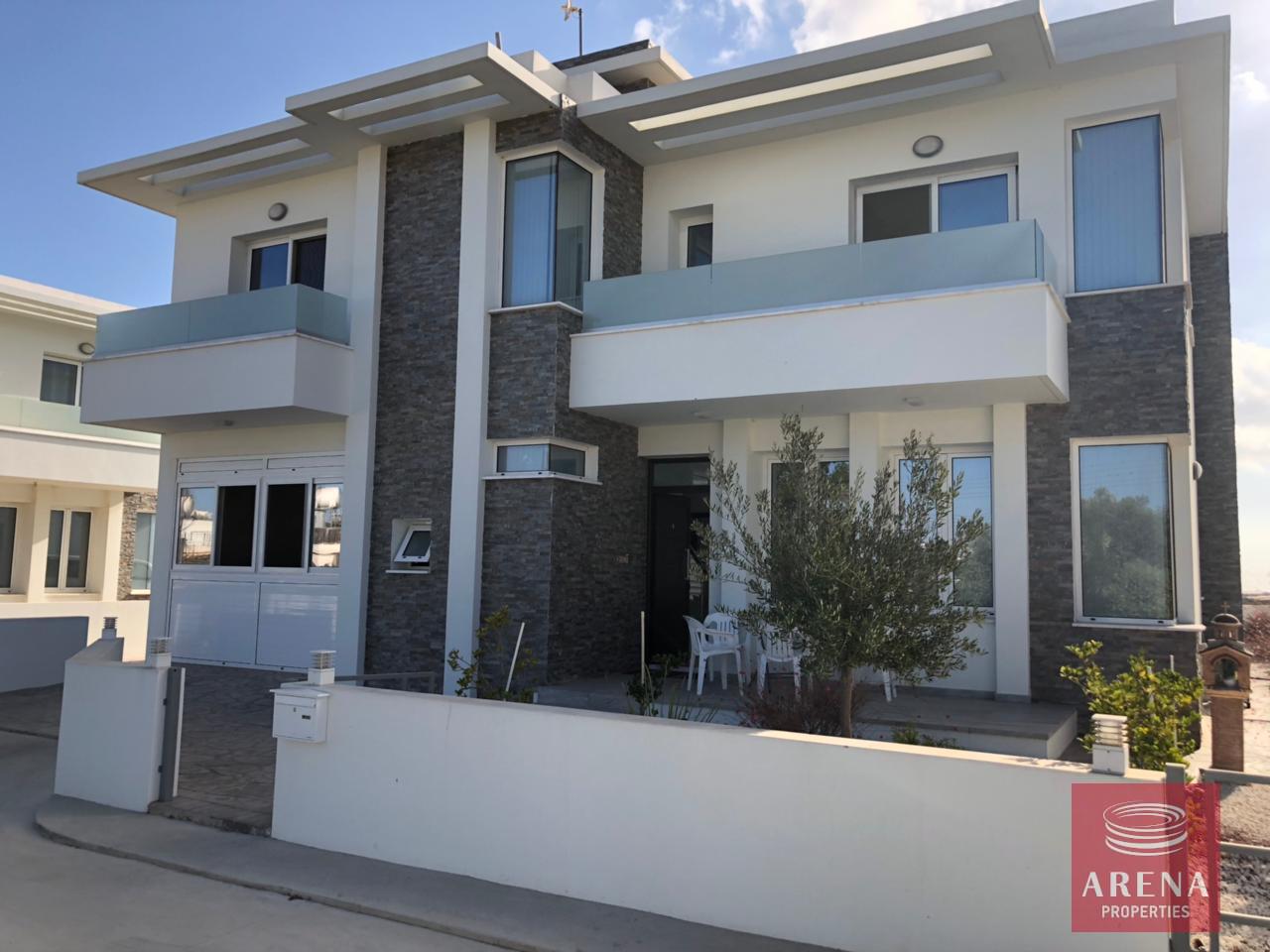 1-4-BED-VILLA-IN-PARALIMNI-7728-2