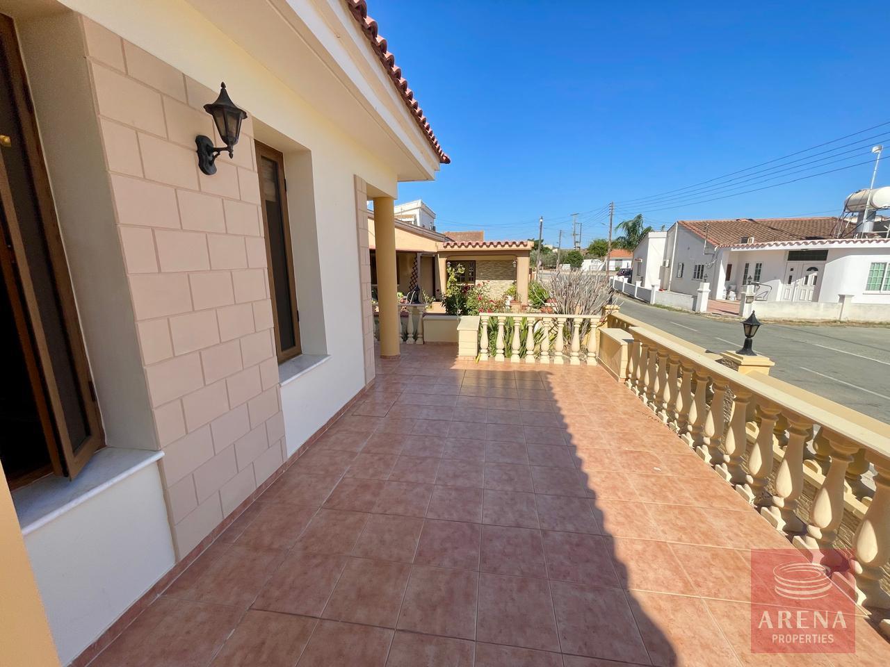 1-4-BED-VILLA-IN-VRYSOULLES-9850-1-1