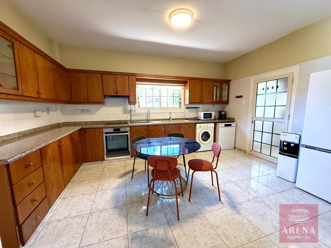 1-4-BED-VILLA-OROKLINI-10224-21-10