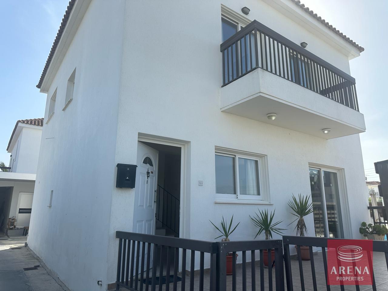 1-4-BED-VILLA-PARALIMNI-7979-1