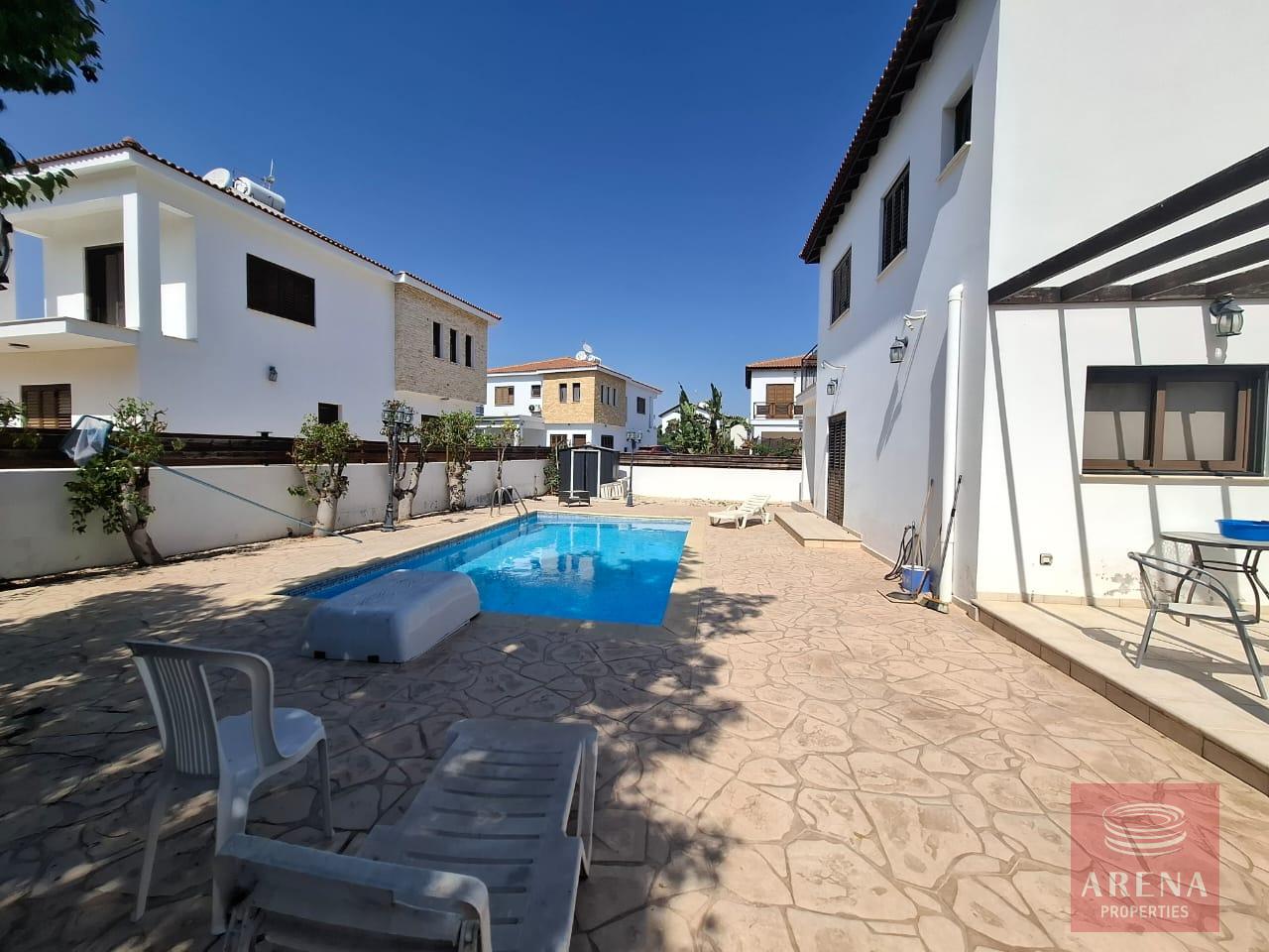 1-4-BED-VILLA-RENT-DEKELIA-10097-2-2