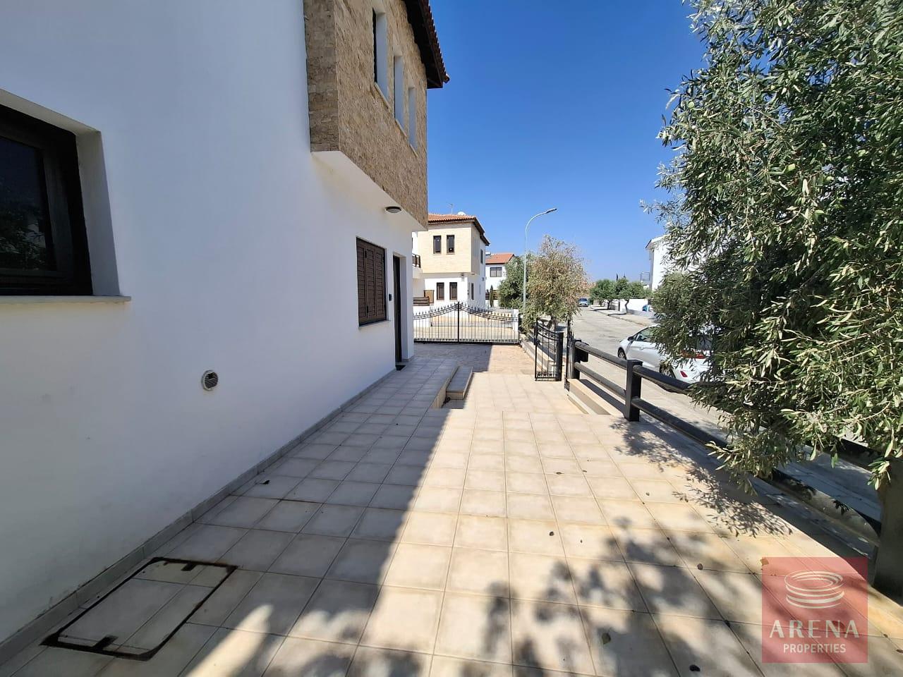 1-4-BED-VILLA-RENT-DEKELIA-10097-28-2