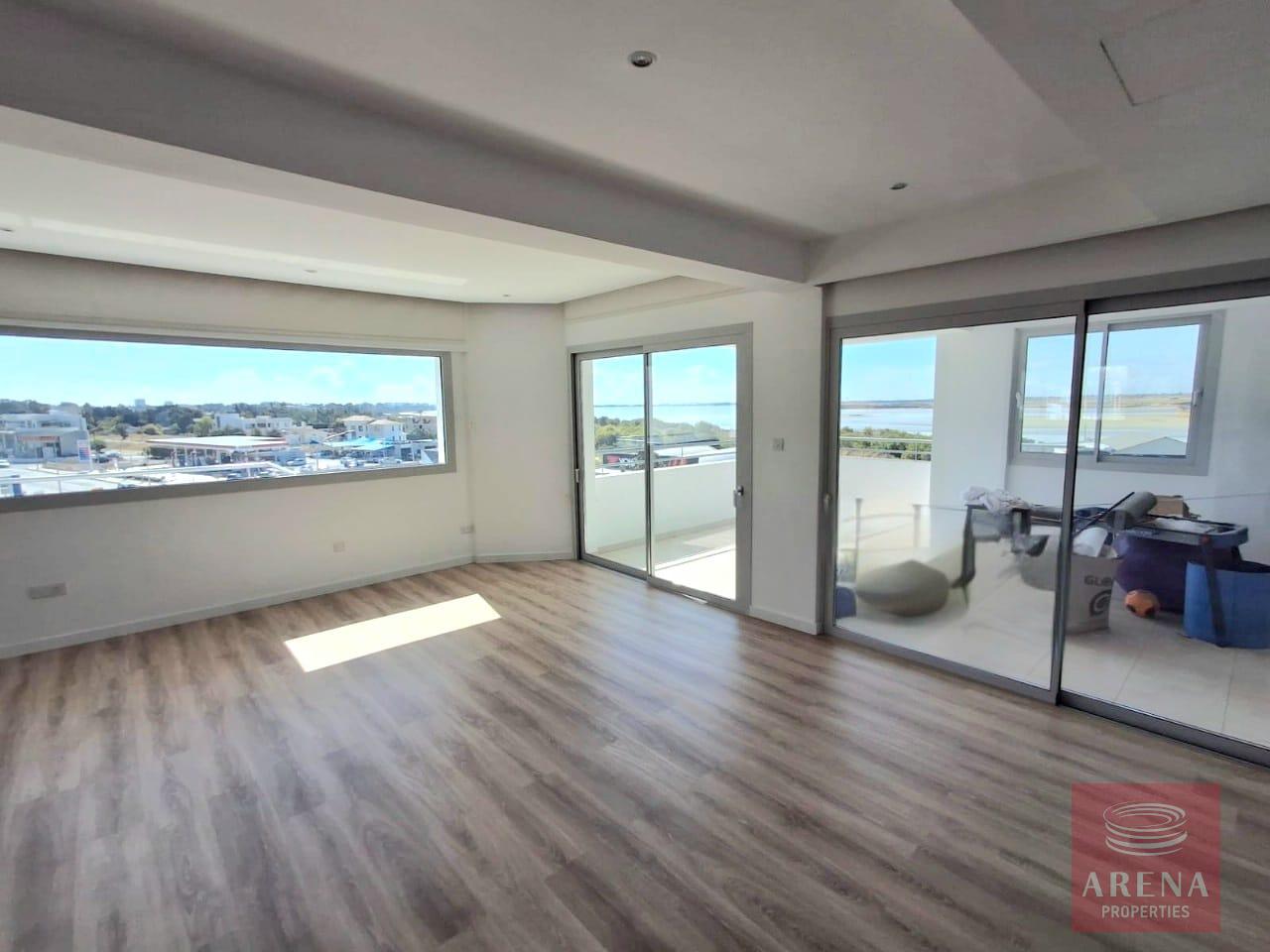 1-4-bed-apt-for-rent-9433-1