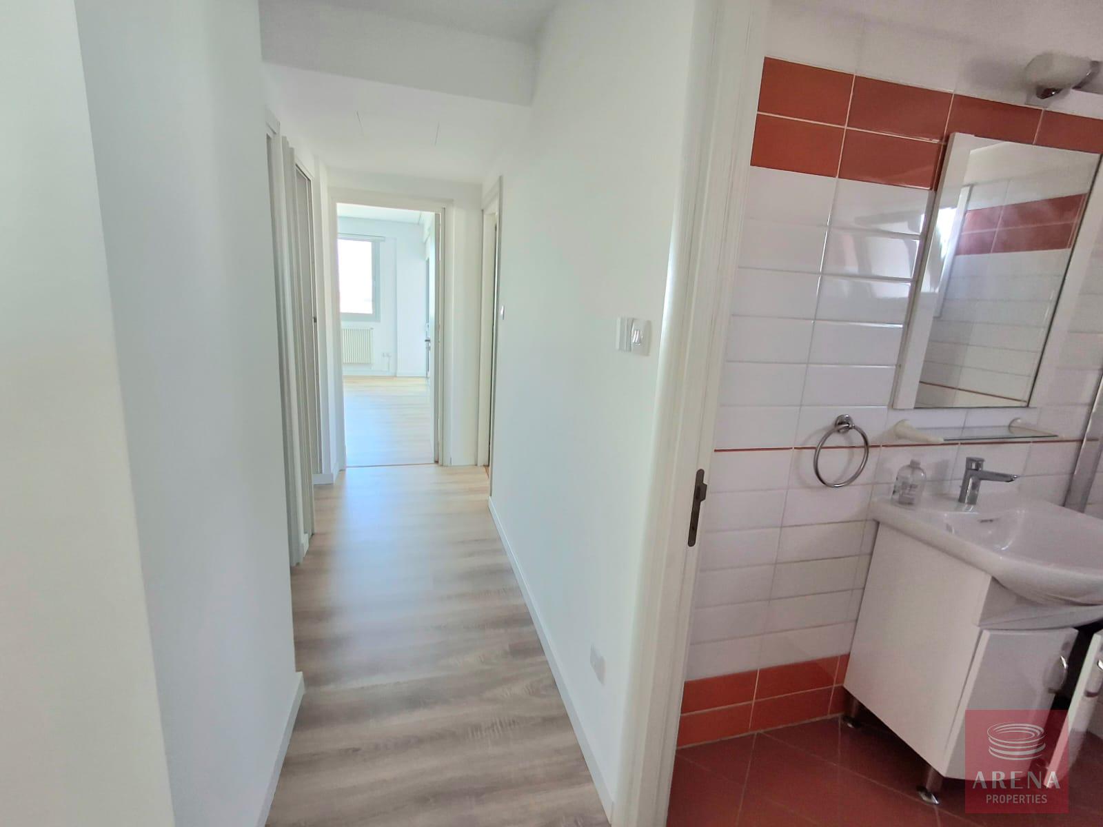 1-4-bed-apt-for-rent-9433-14