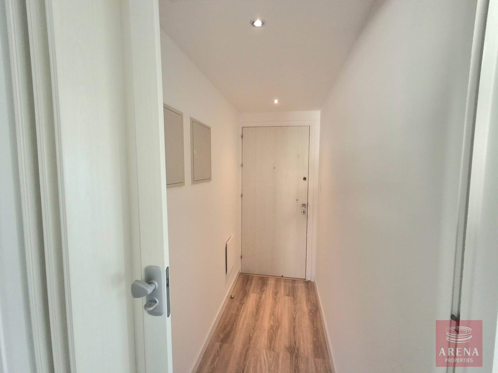 1-4-bed-apt-for-rent-9433-17