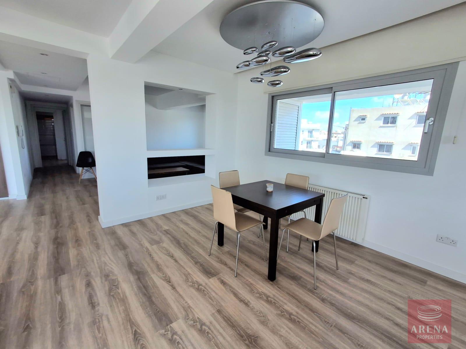 1-4-bed-apt-for-rent-9433-3