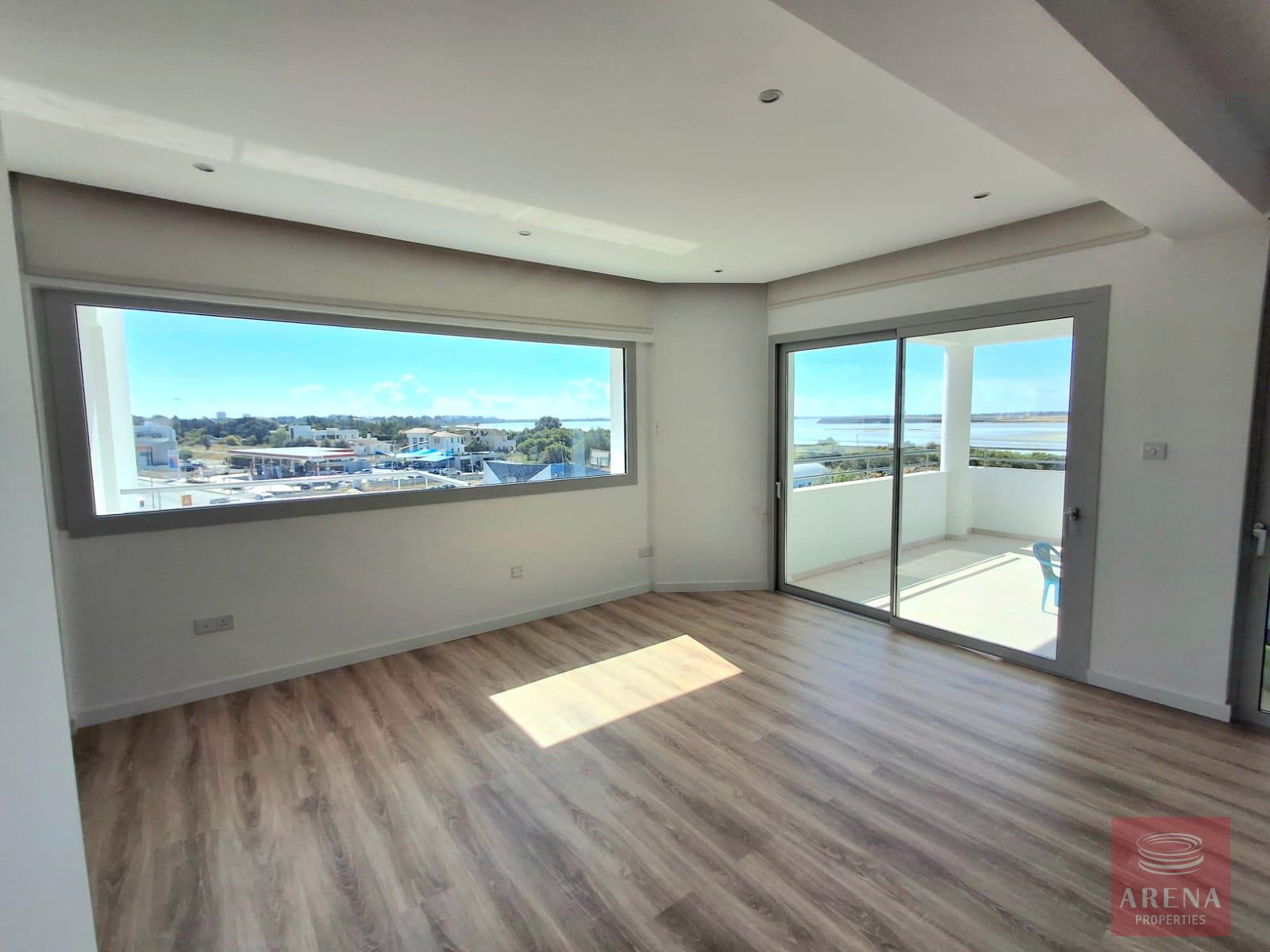 1-4-bed-apt-for-rent-9433-4