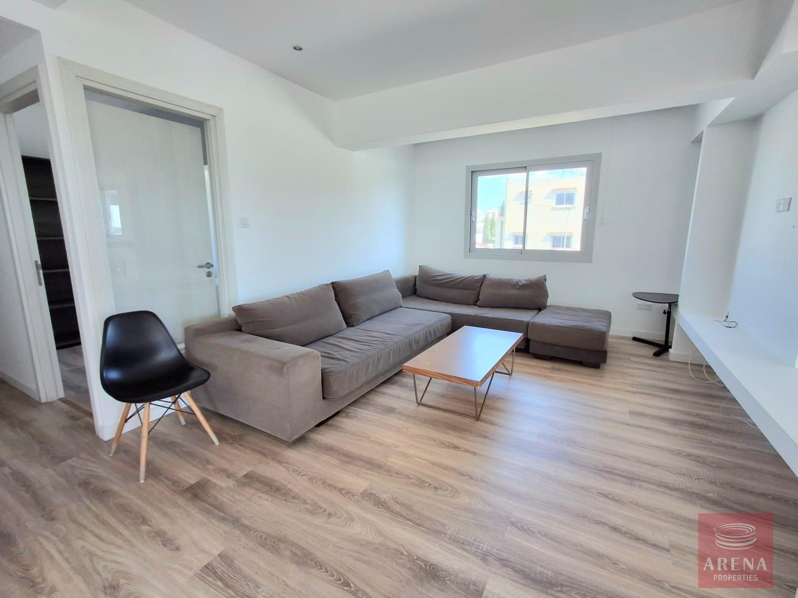 1-4-bed-apt-for-rent-9433-7