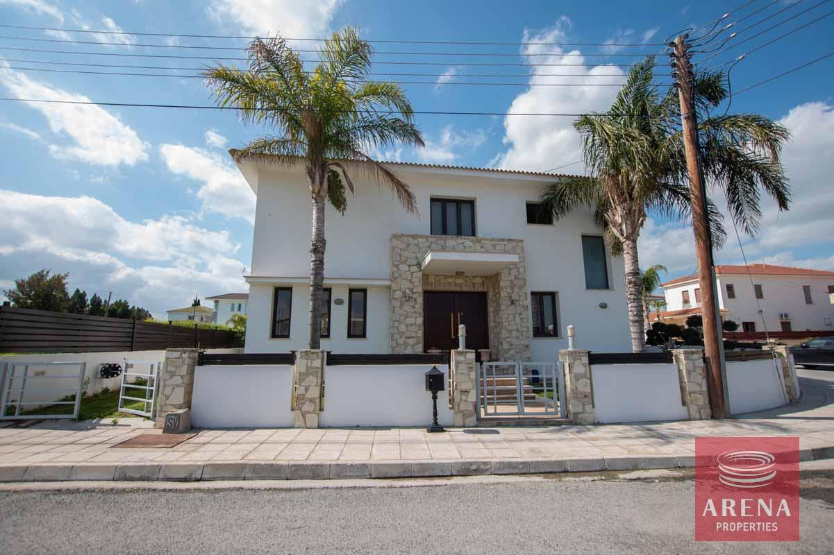 1-4-bed-house-for-sale-6041-1