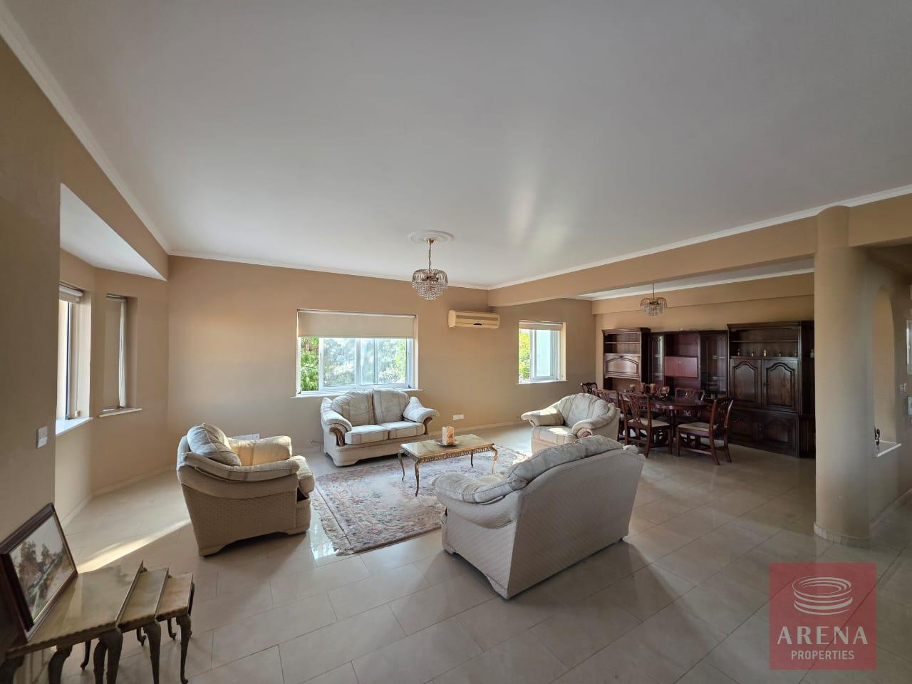 1-4-bed-villa-kiti-10153-17