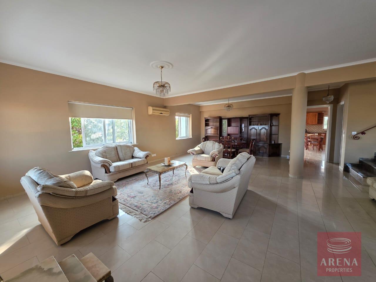 1-4-bed-villa-kiti-10153-19-1