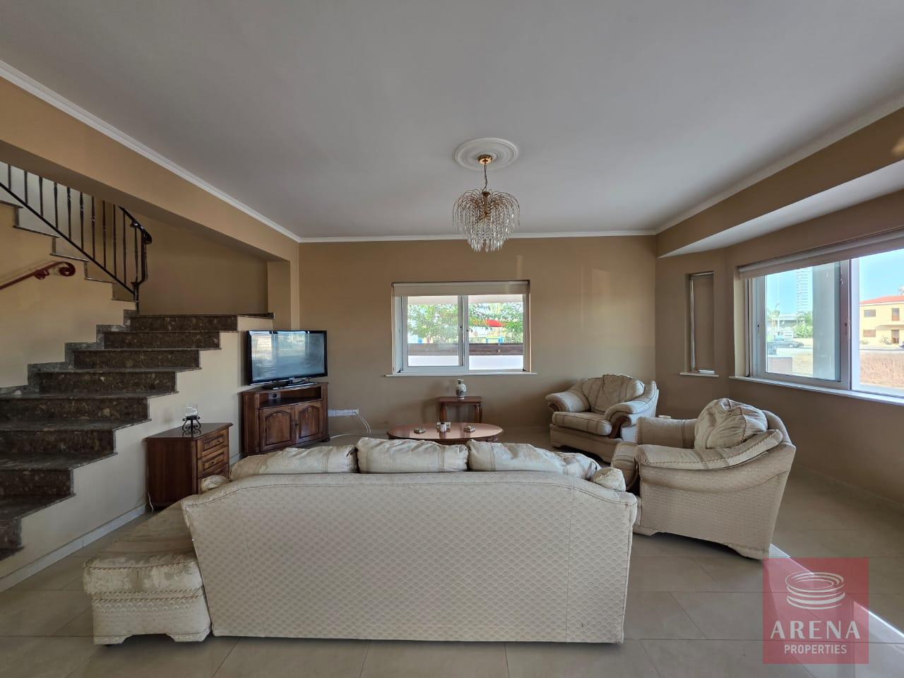 1-4-bed-villa-kiti-10153-20-1