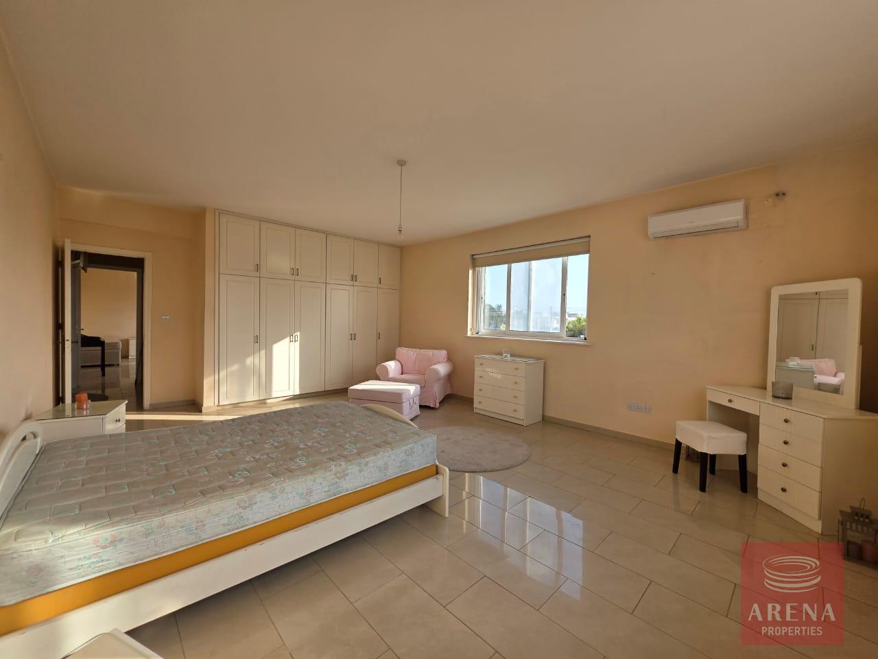 1-4-bed-villa-kiti-10153-25-1