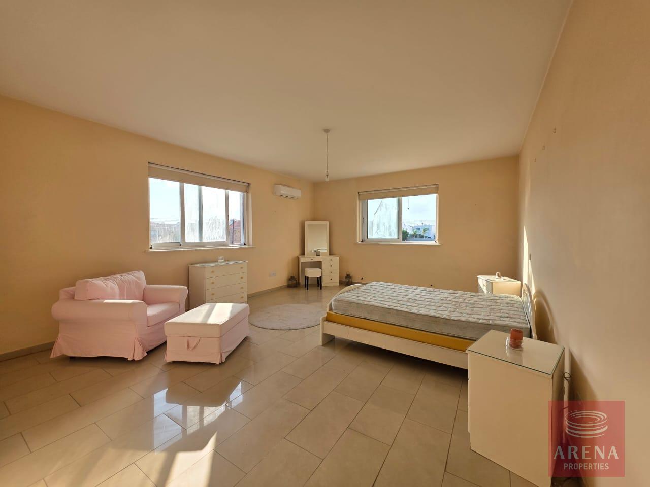 1-4-bed-villa-kiti-10153-26-1