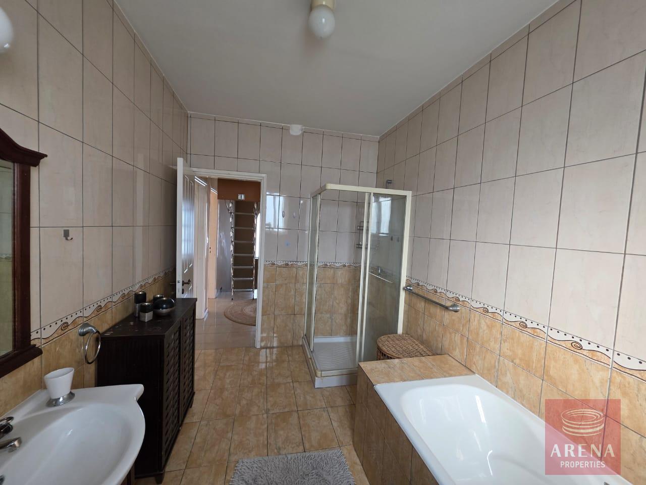 1-4-bed-villa-kiti-10153-27-1