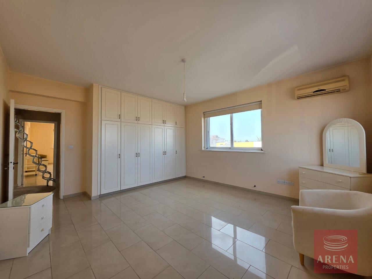 1-4-bed-villa-kiti-10153-32-1