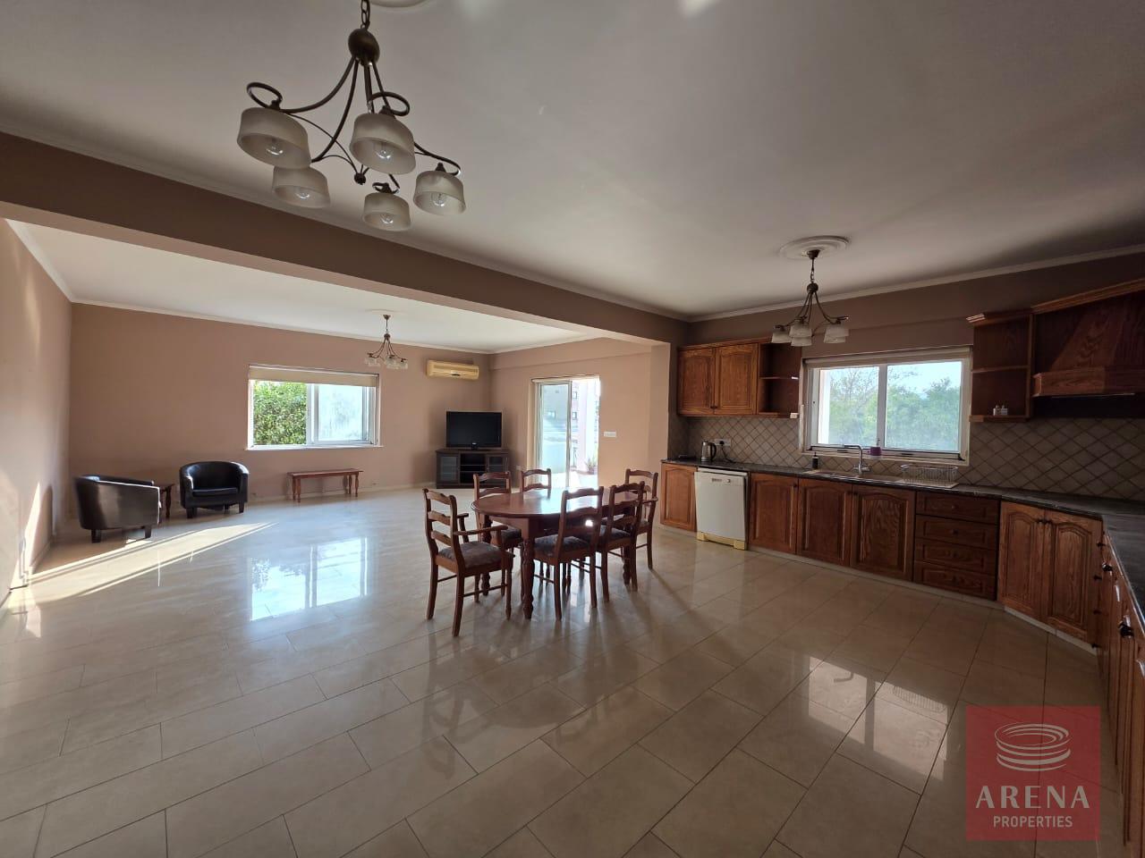 1-4-bed-villa-kiti-10153-34-1