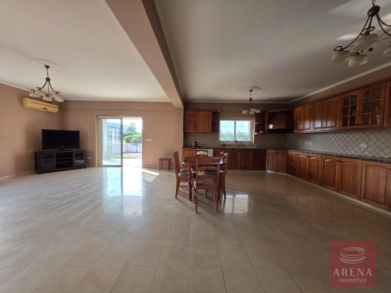 1-4-bed-villa-kiti-10153-39-1