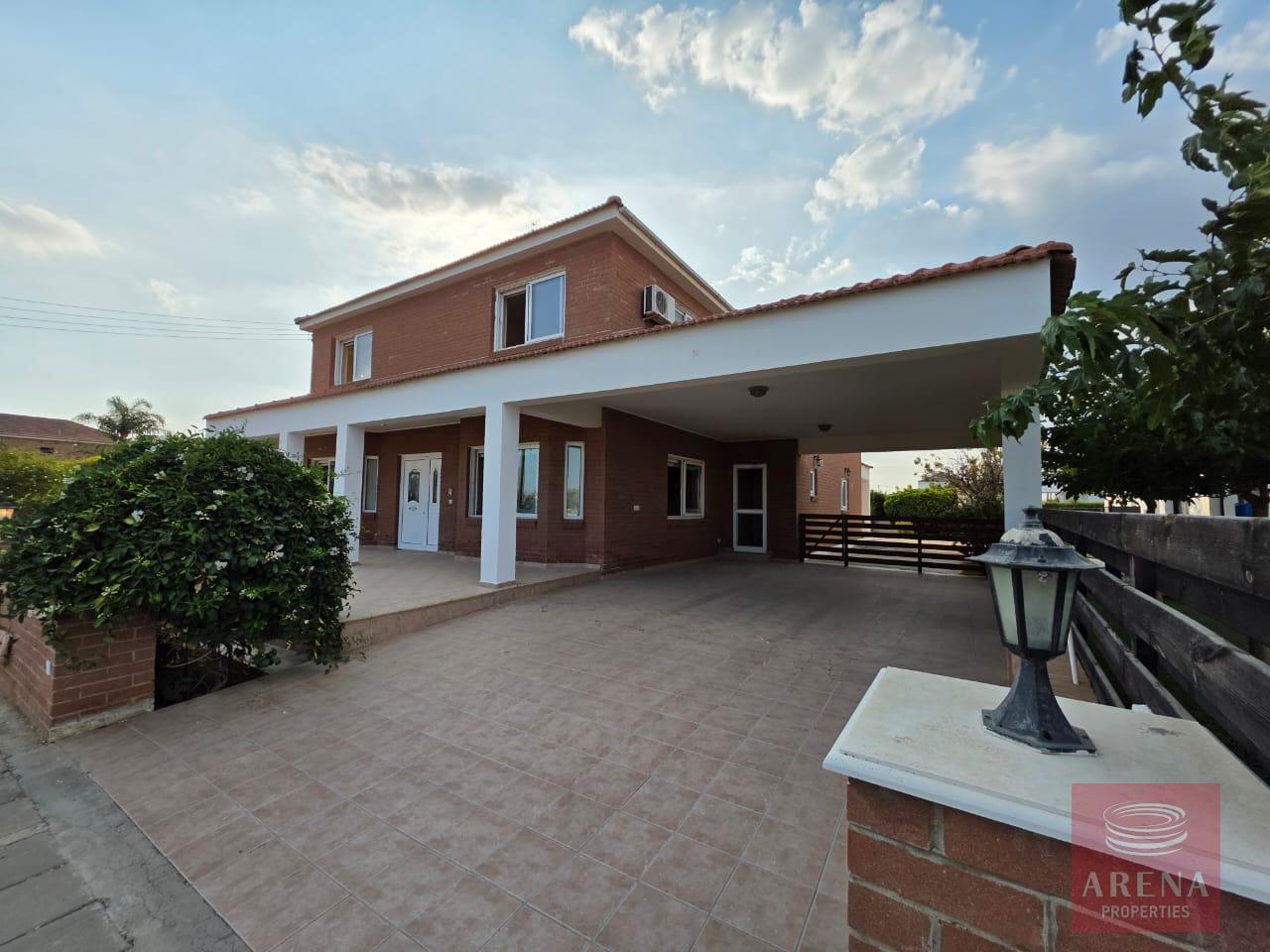 1-4-bed-villa-kiti-10153-40-1