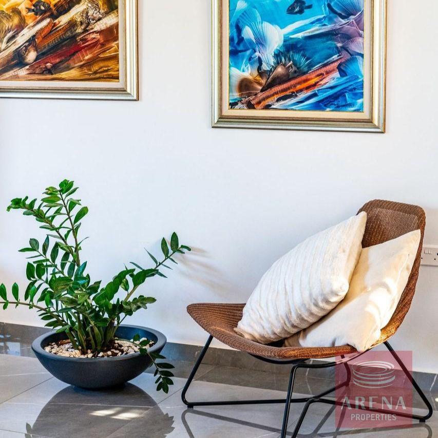 1-5-BED-BUNGALOW-9466-12