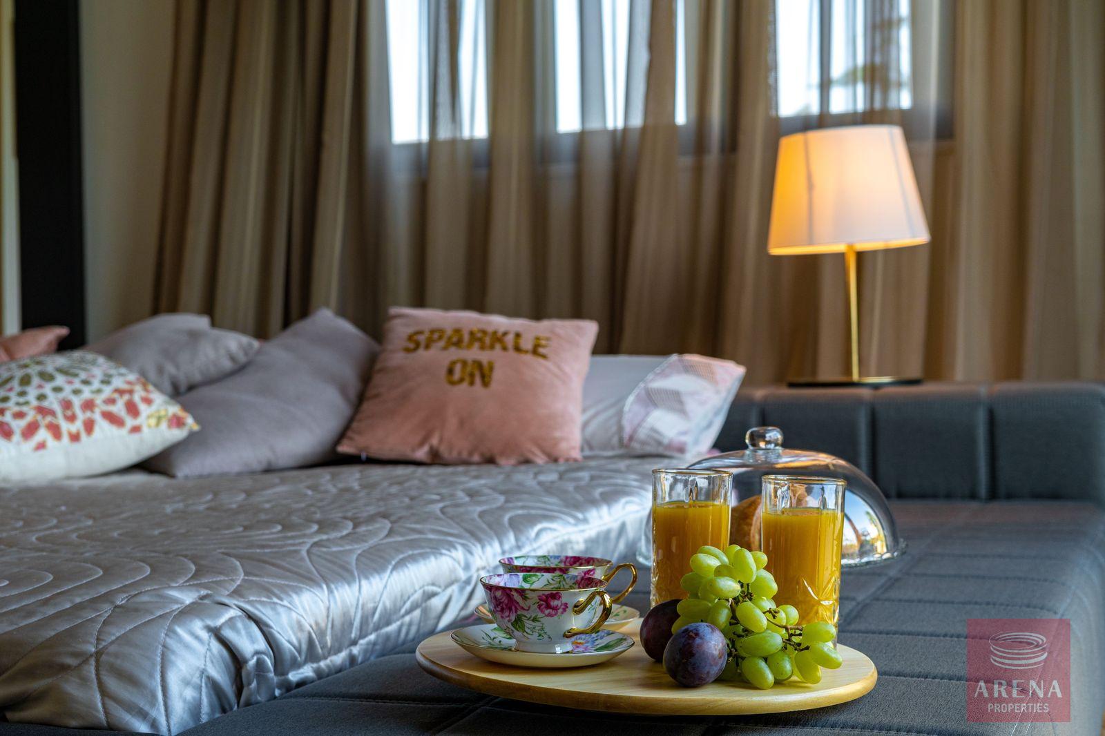 1-5-BED-BUNGALOW-9466-7