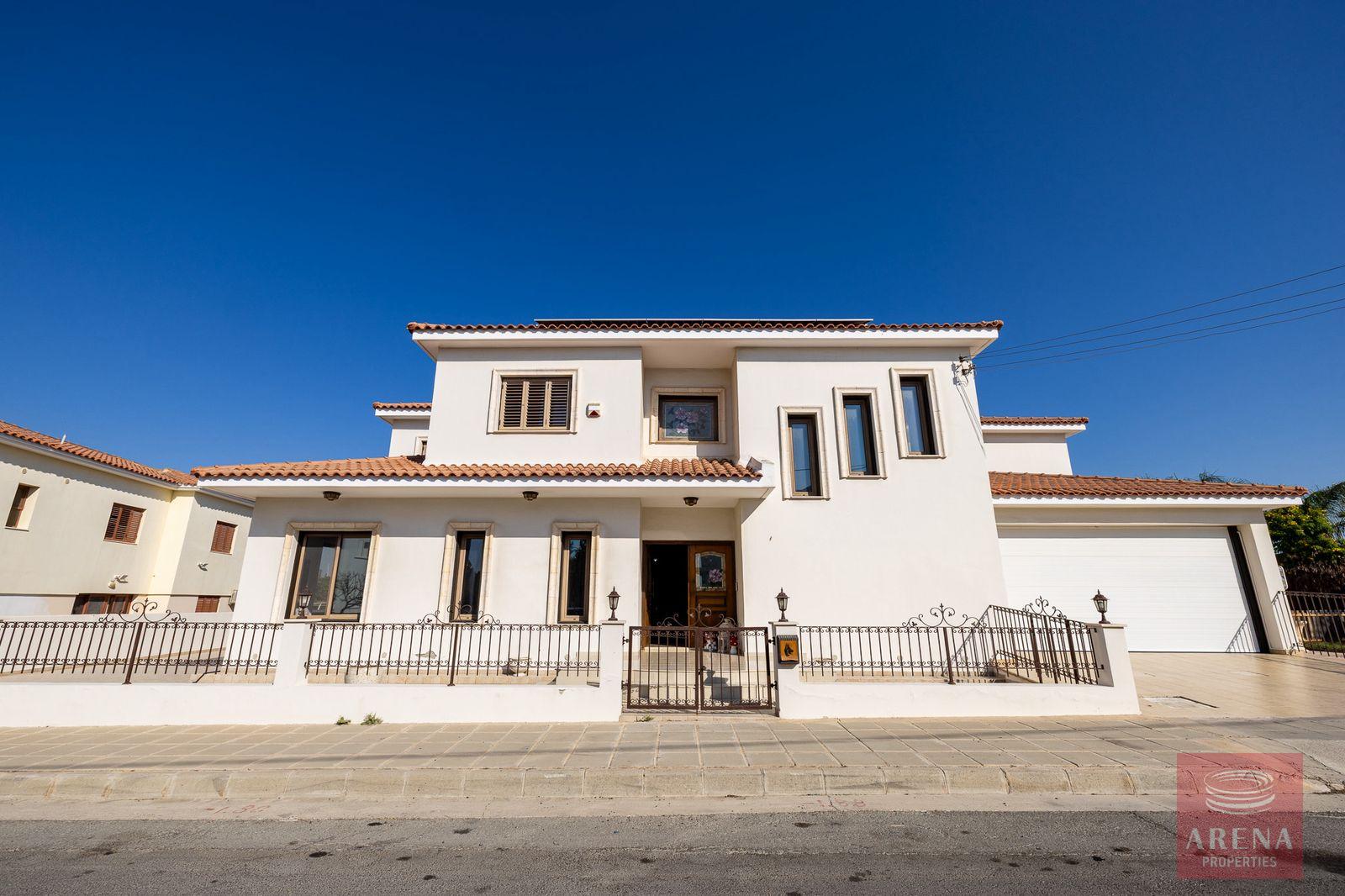 1-5-bed-villa-kiti-10152-5