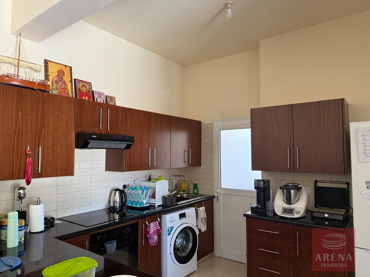 1-APT-DERYNIA-10056-7-3