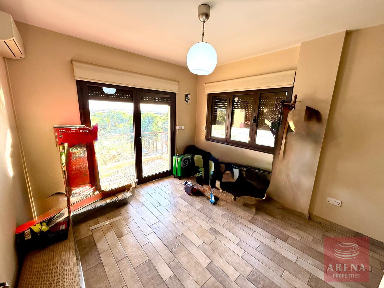 1-APT-DROSIA-10338-15-3