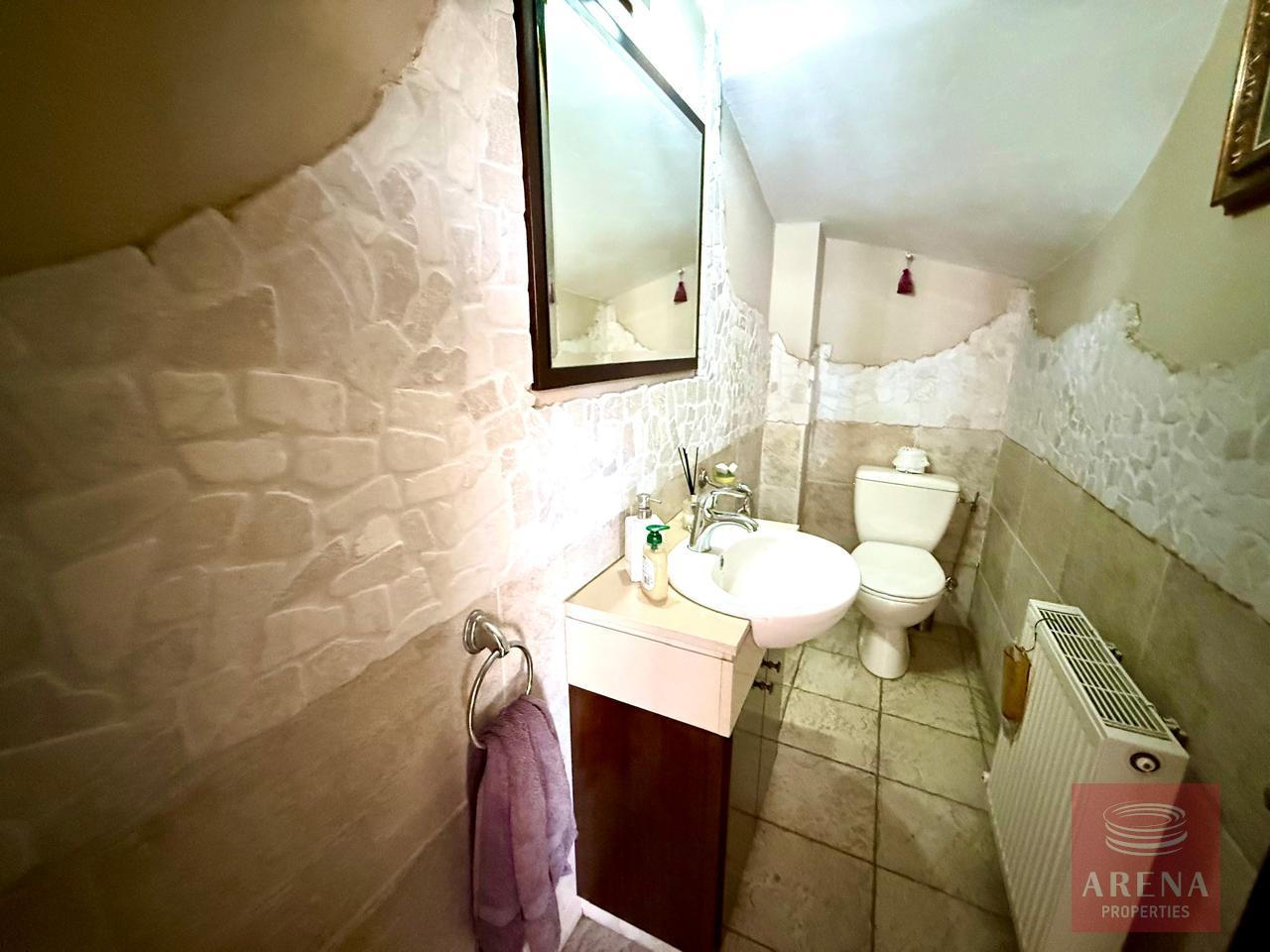 1-APT-DROSIA-10338-2-3