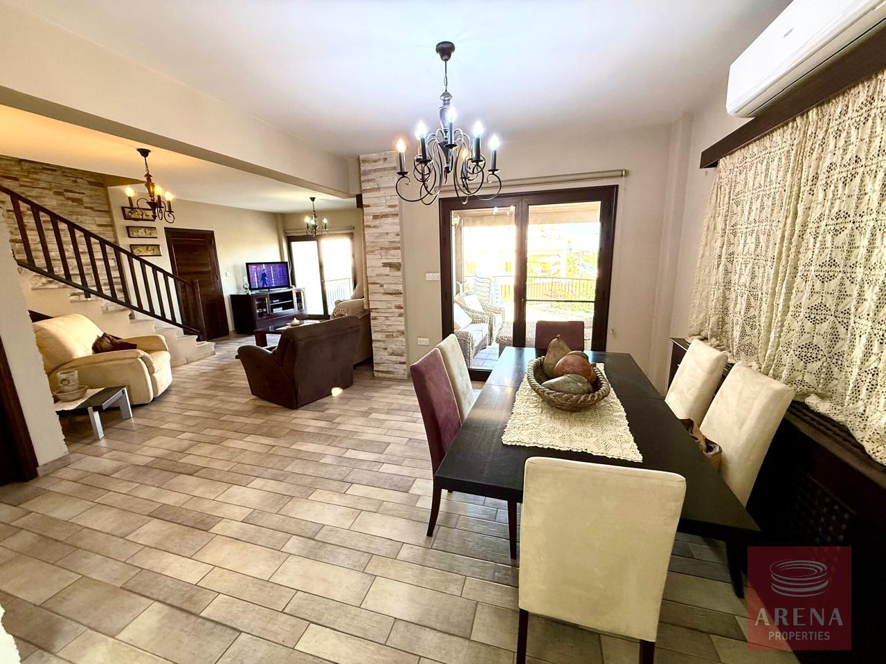 1-APT-DROSIA-10338-21-3