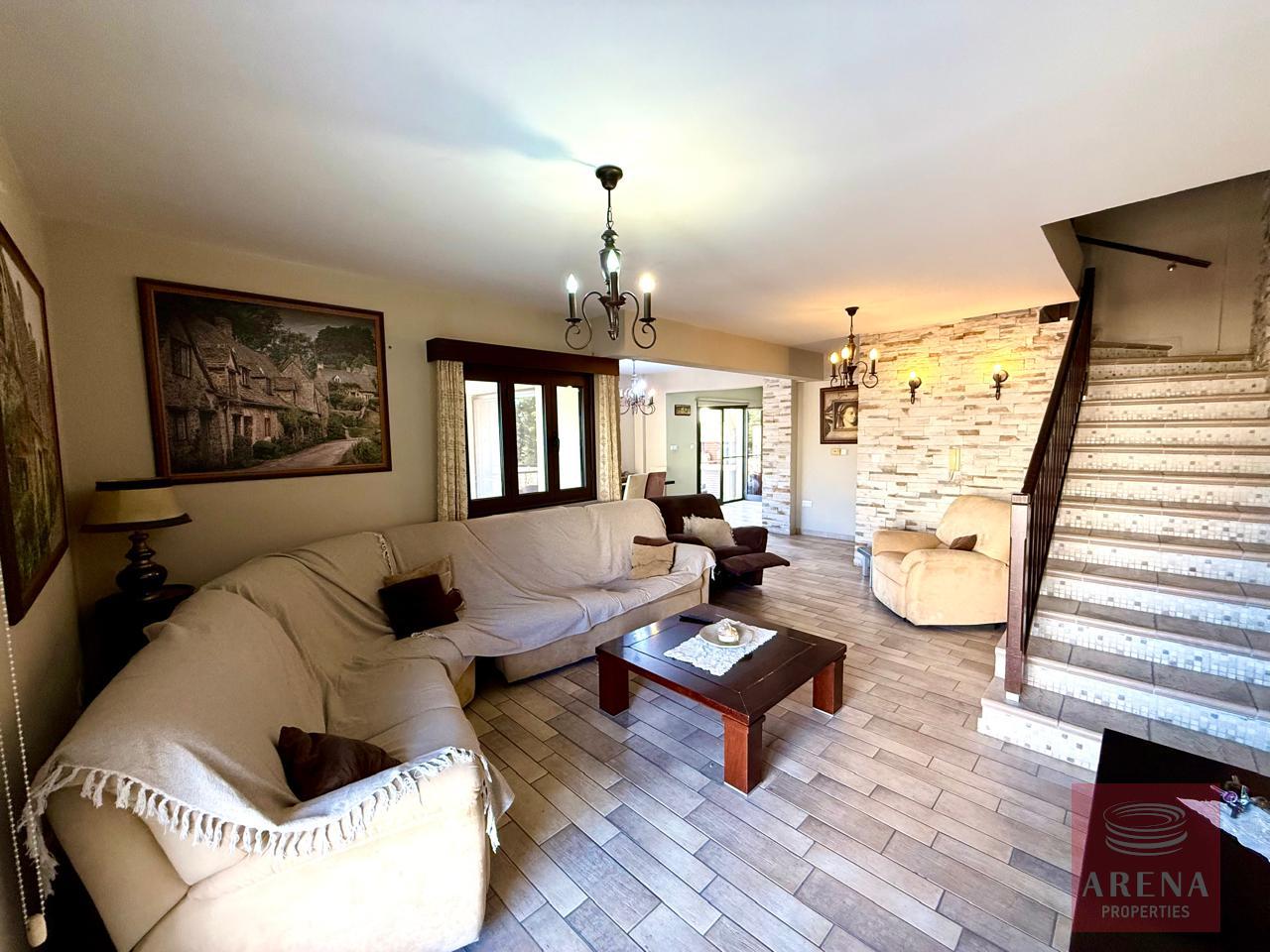 1-APT-DROSIA-10338-4-3