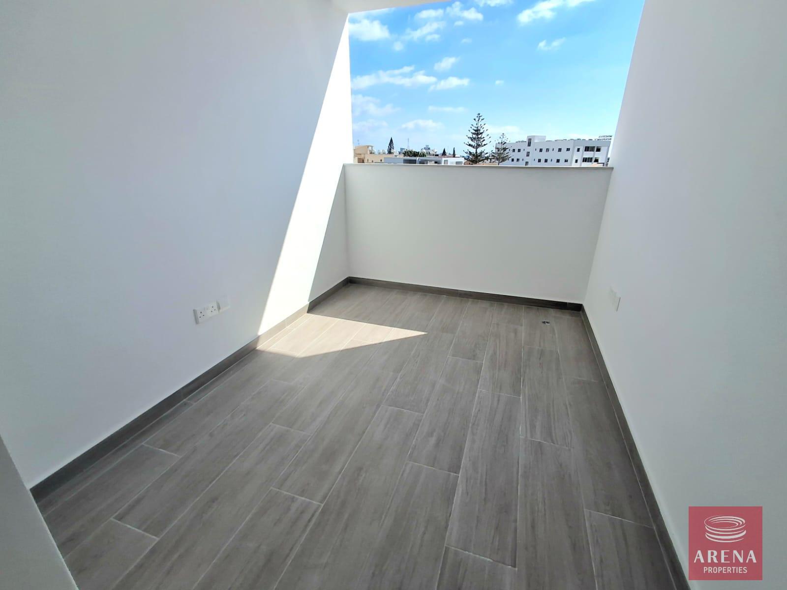 1-APT-FOR-RENT-9277-13