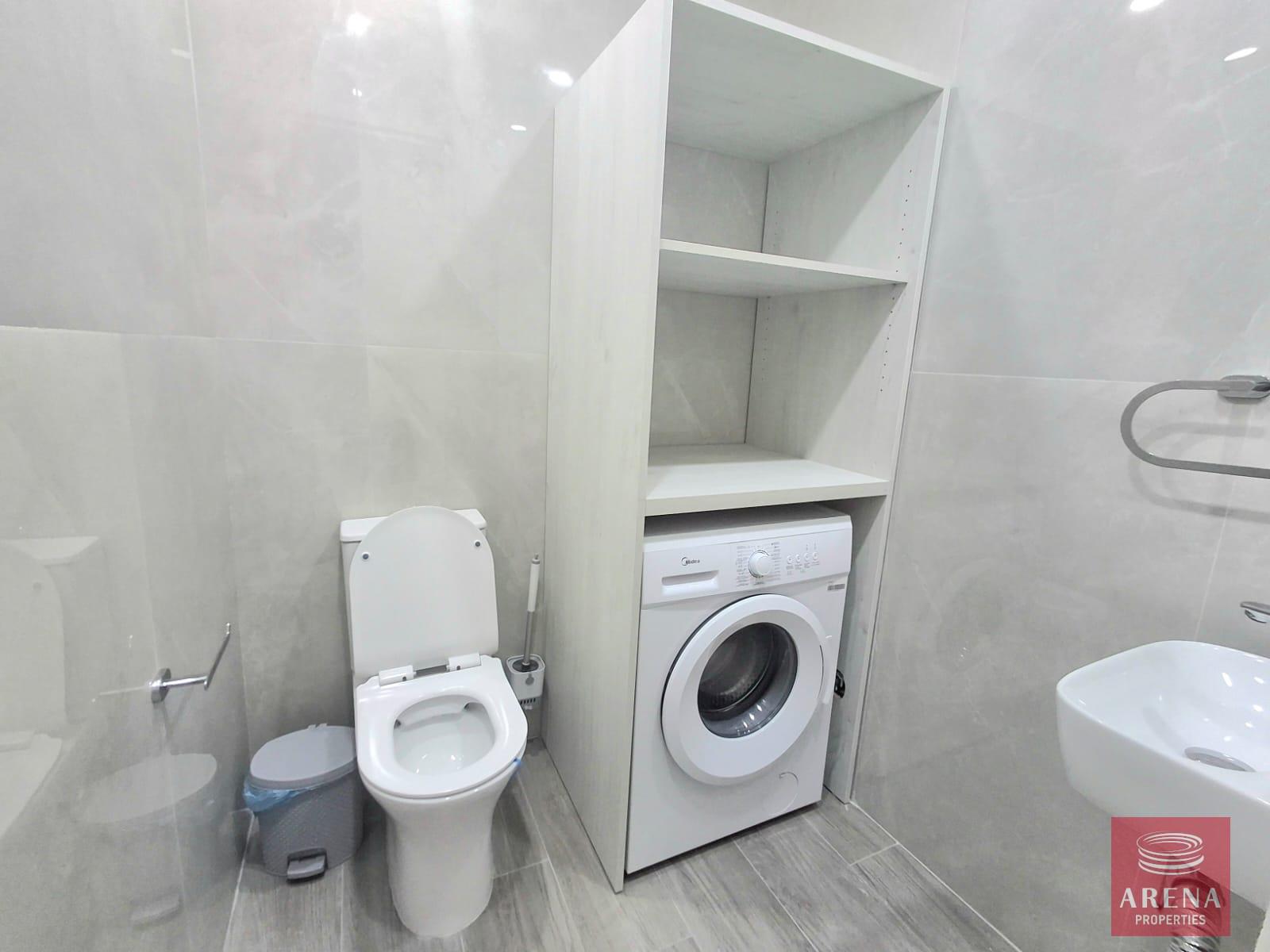 1-APT-FOR-RENT-9277-6