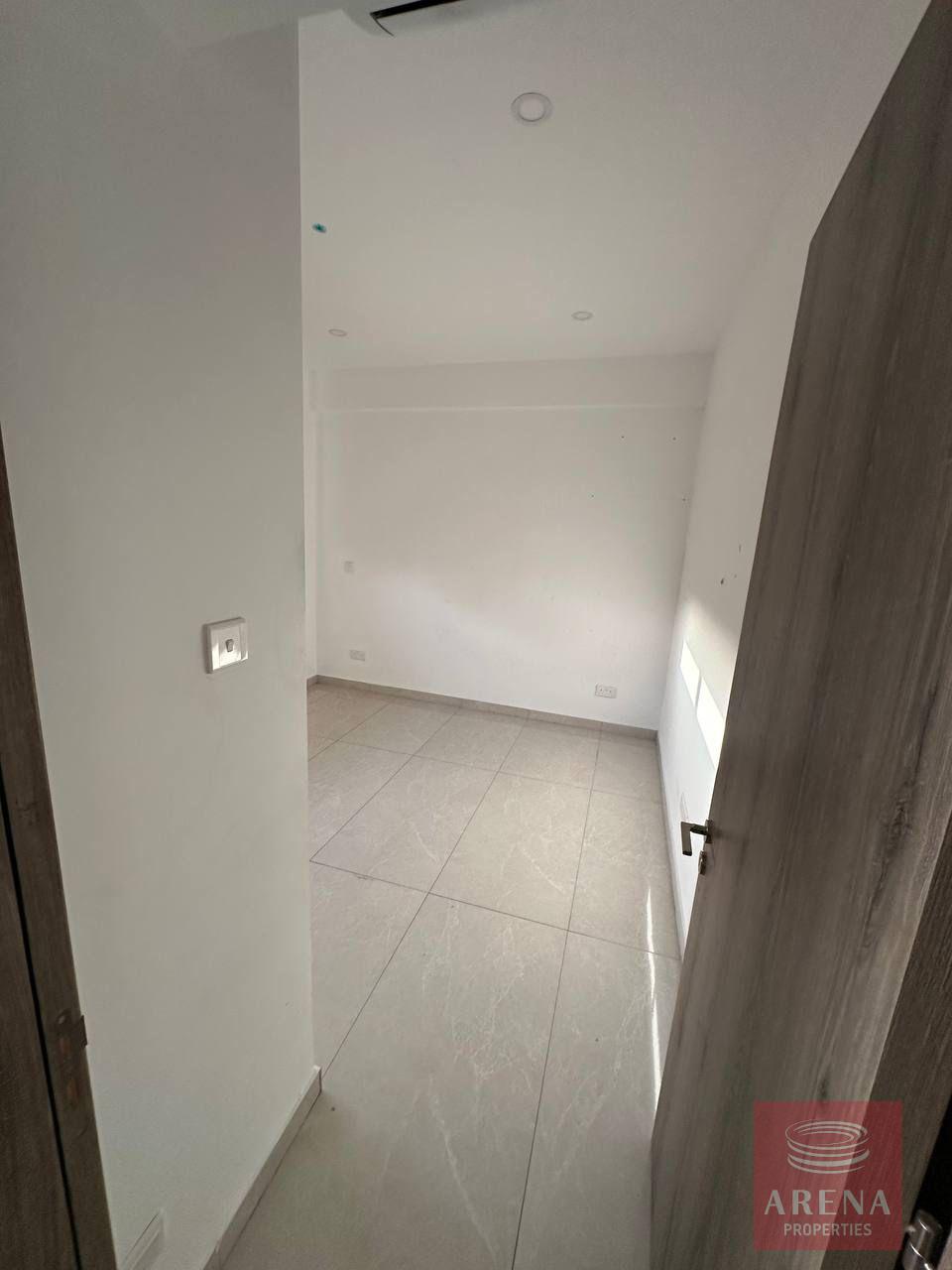 1-APT-FOR-RENT-DROSIA-10195-9-5