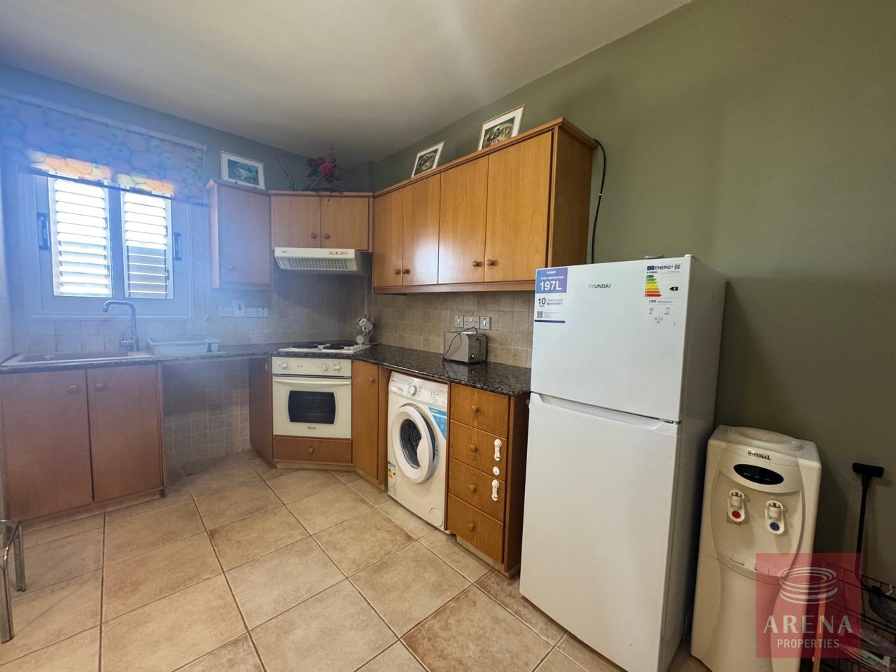 1-APT-IN-DERYNIA-9788-2-1