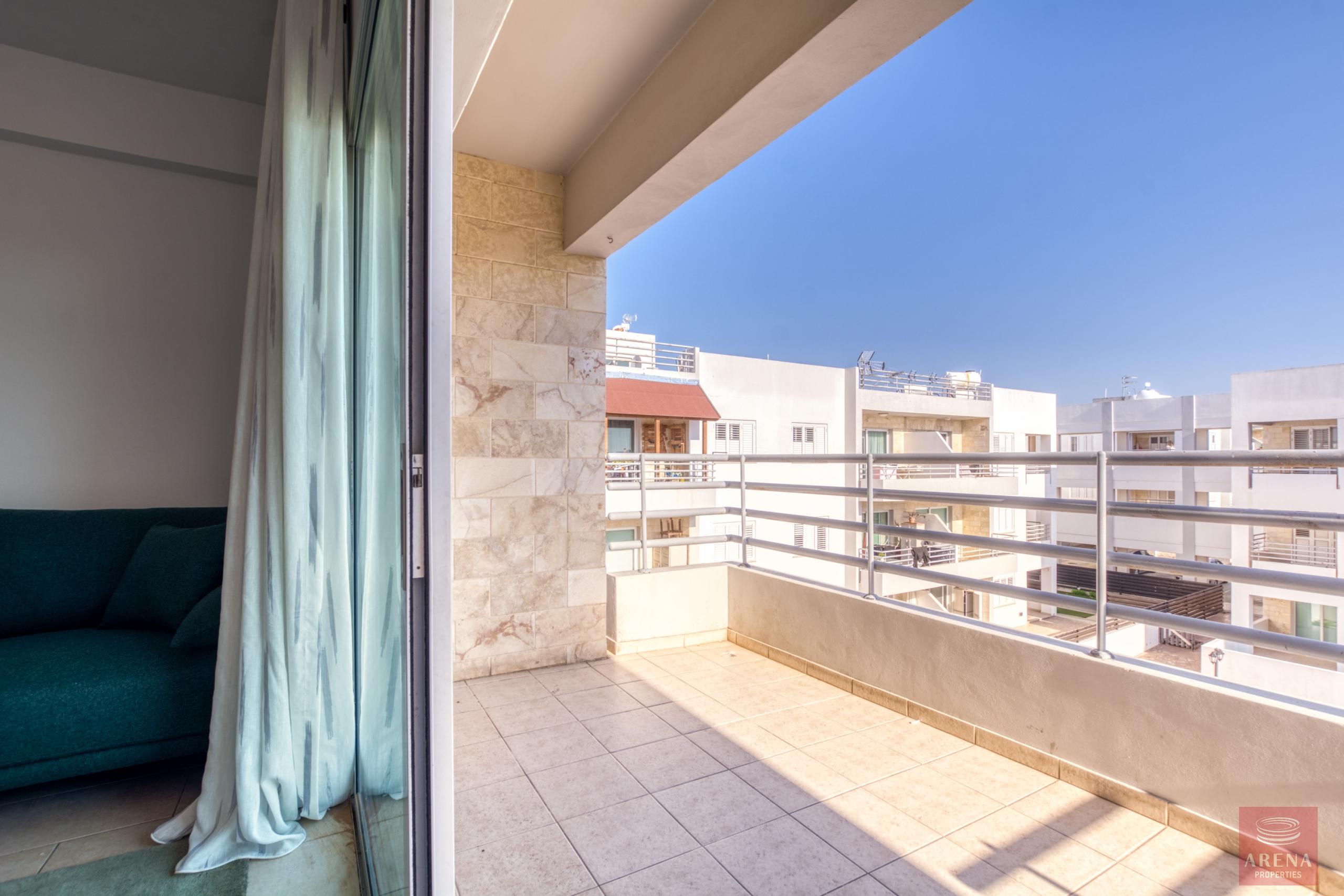 1-APT-IN-PARALIMNI-9603-5-scaled-1