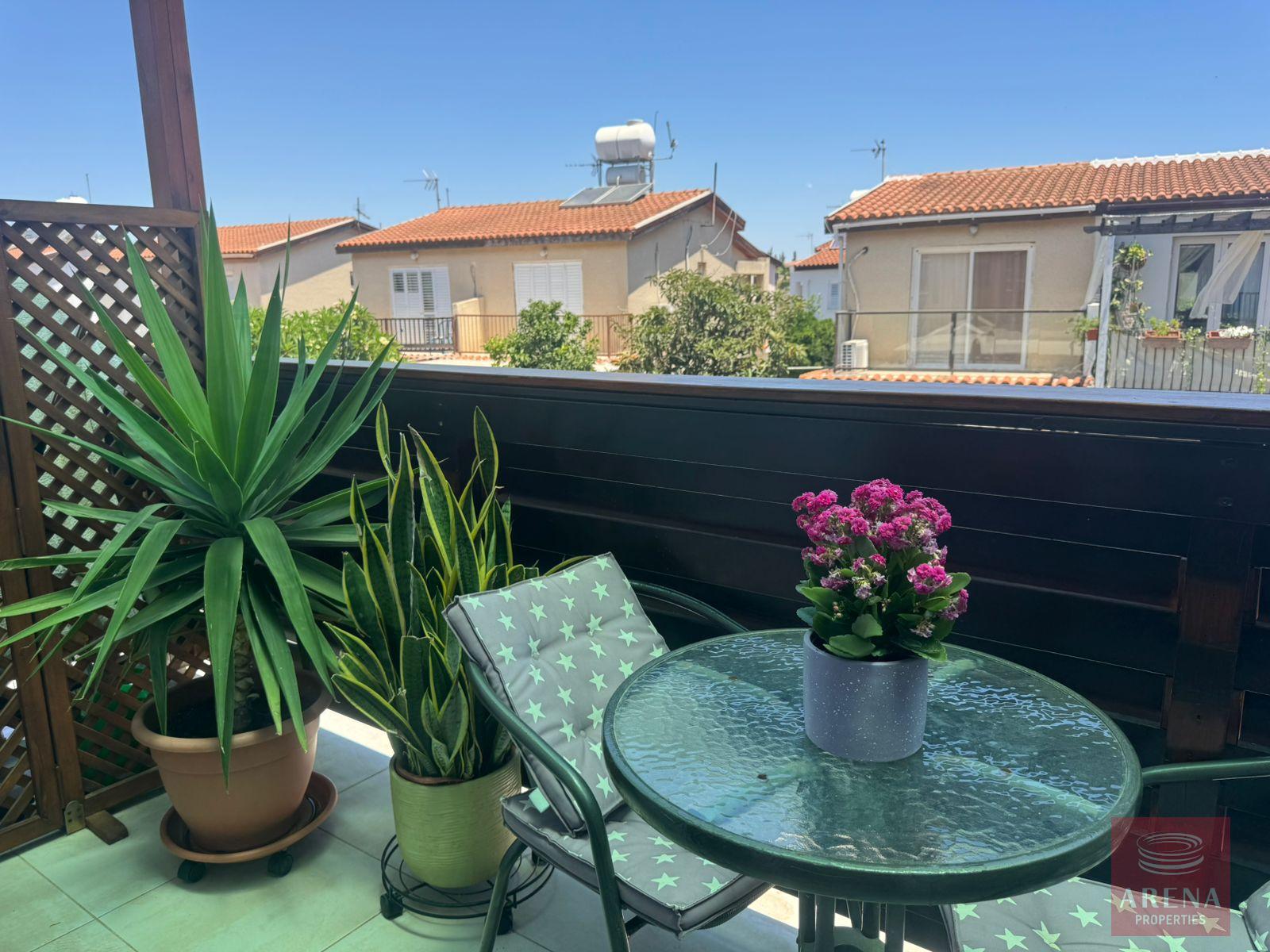 1-APT-IN-PERVOLIA-9797-10-1