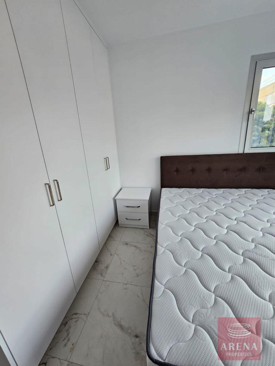 1-APT-KAMARES-10160-2-5