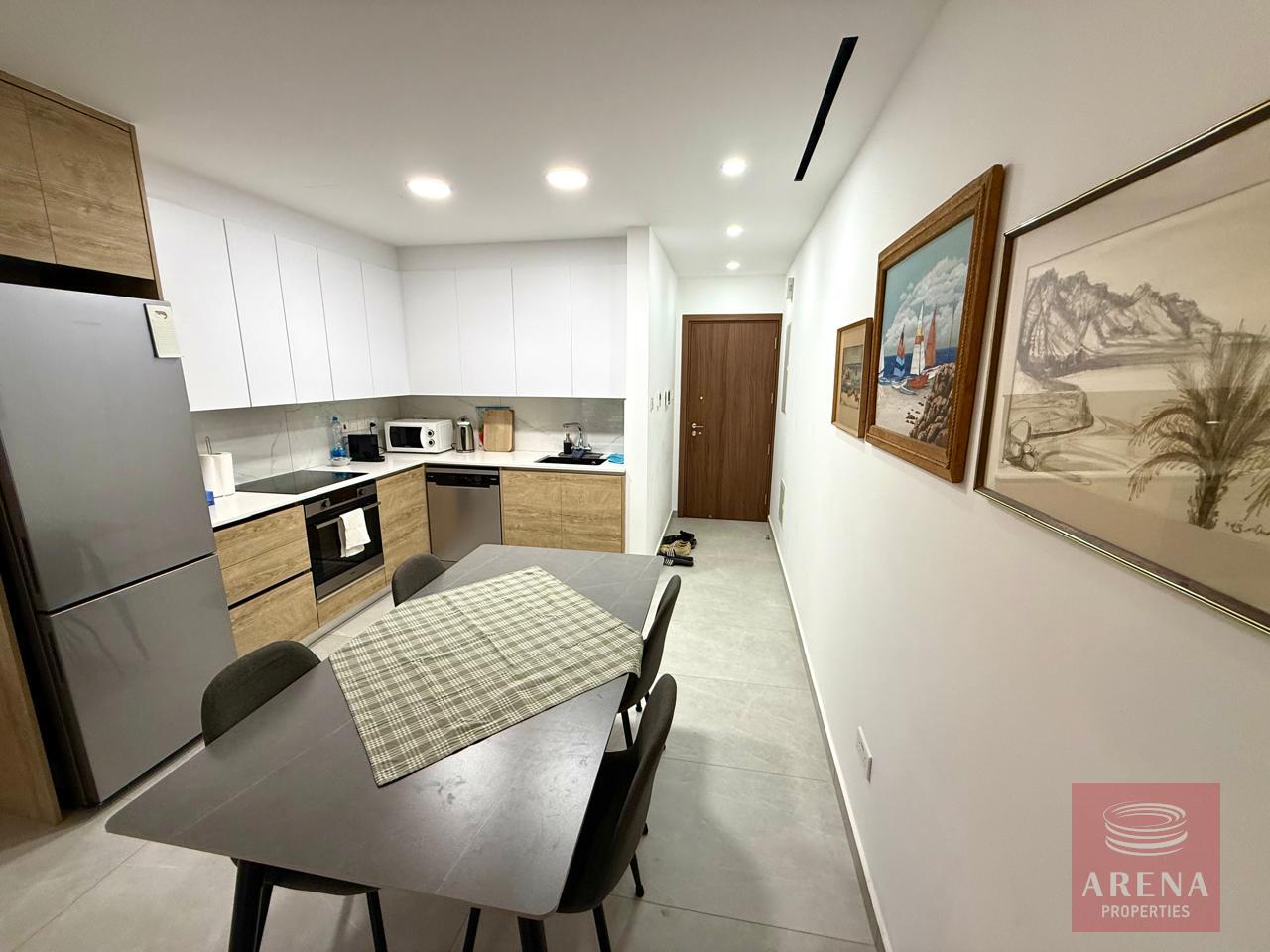 1-APT-SALE-LIVADIA-10389-24-3