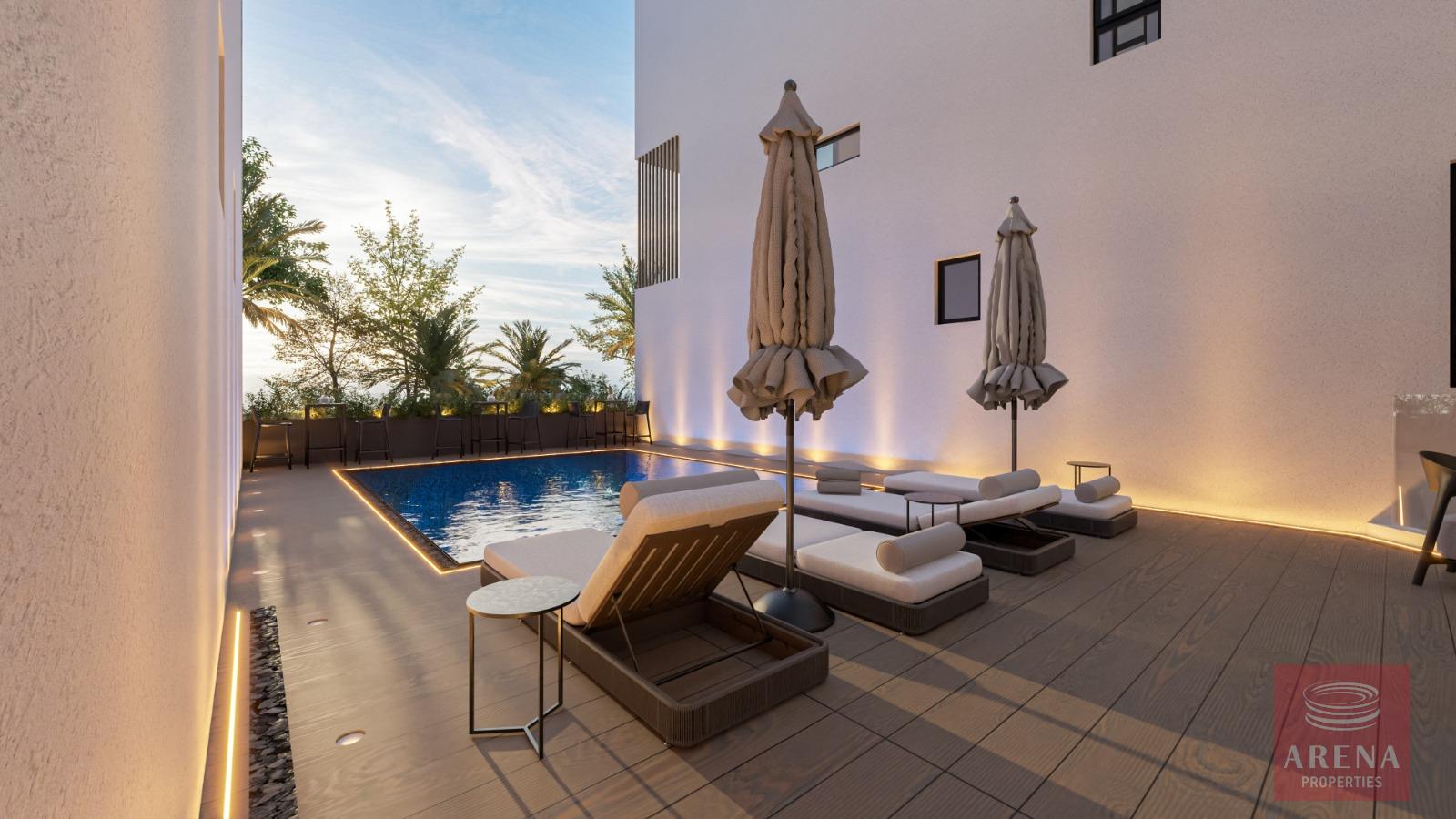 1-APTS-IN-ARADIPPOU-9374-15-5