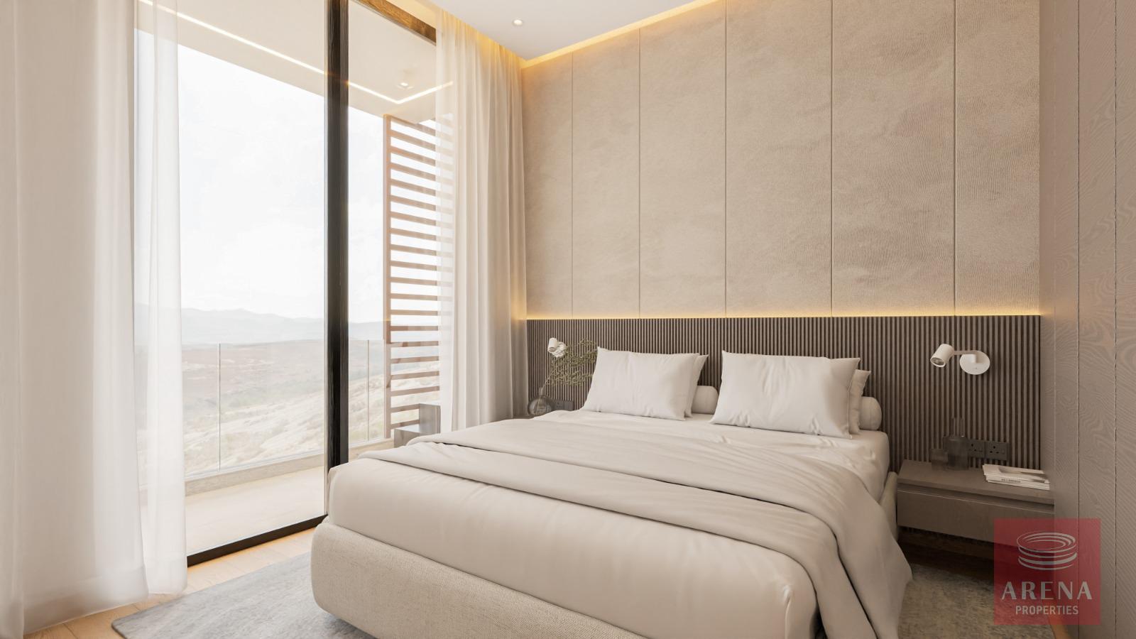 1-APTS-IN-ARADIPPOU-9374-4-5