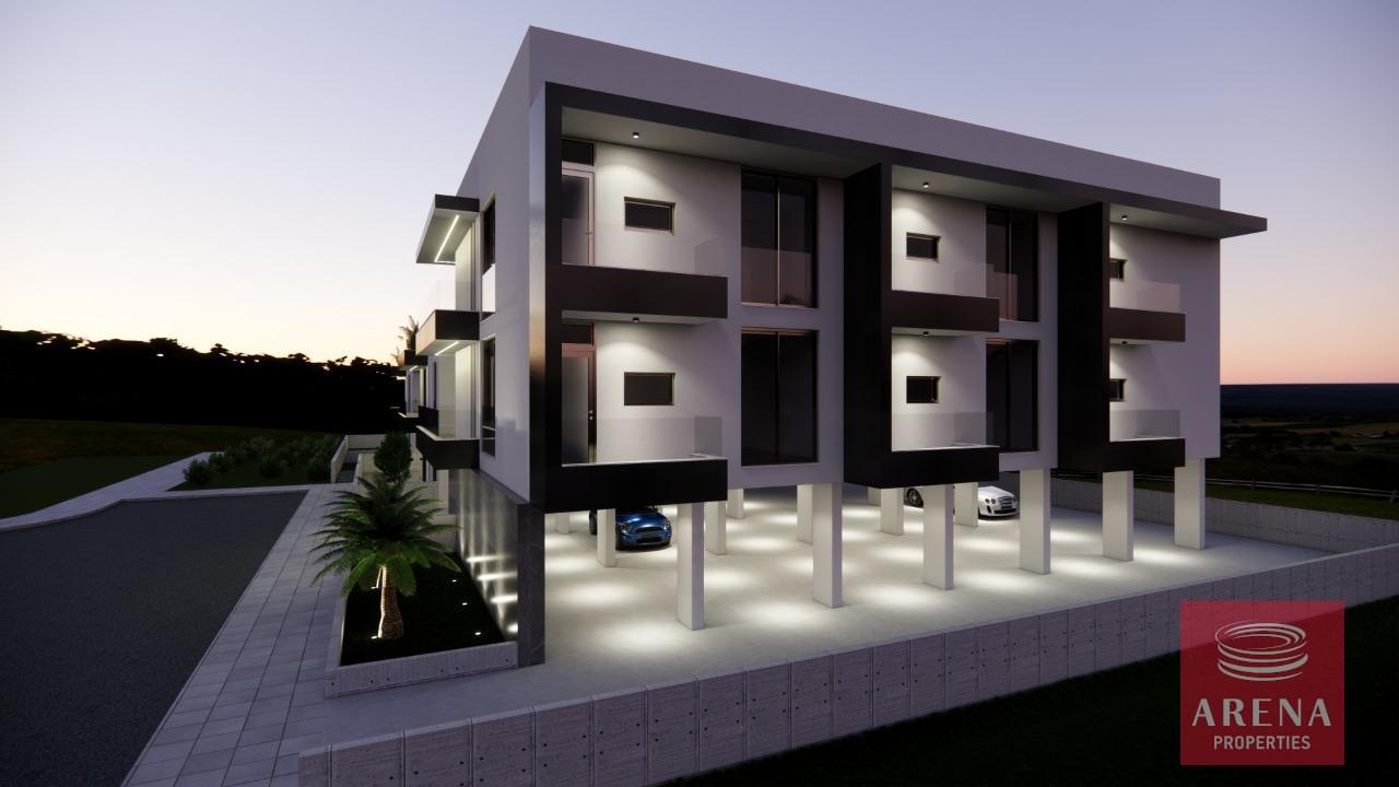 1-APTS-IN-DROMOLAXIA-9238-2