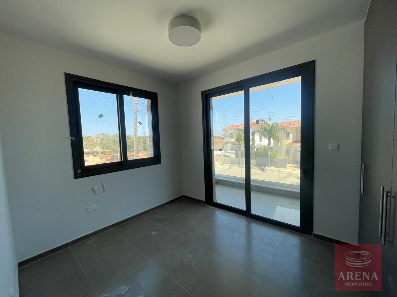 1-APTS-SOTIRA-6528-6
