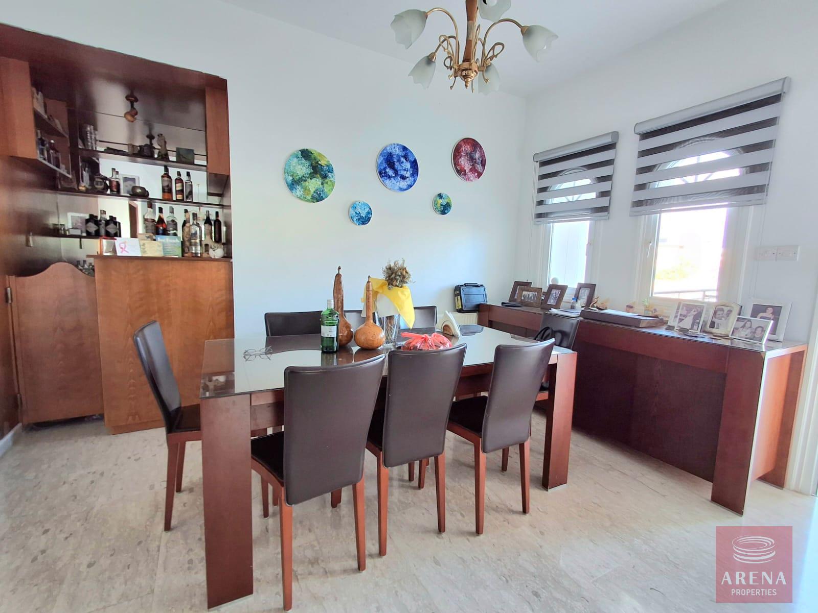 1-BUILDING-OROKLINI-10254-29-3