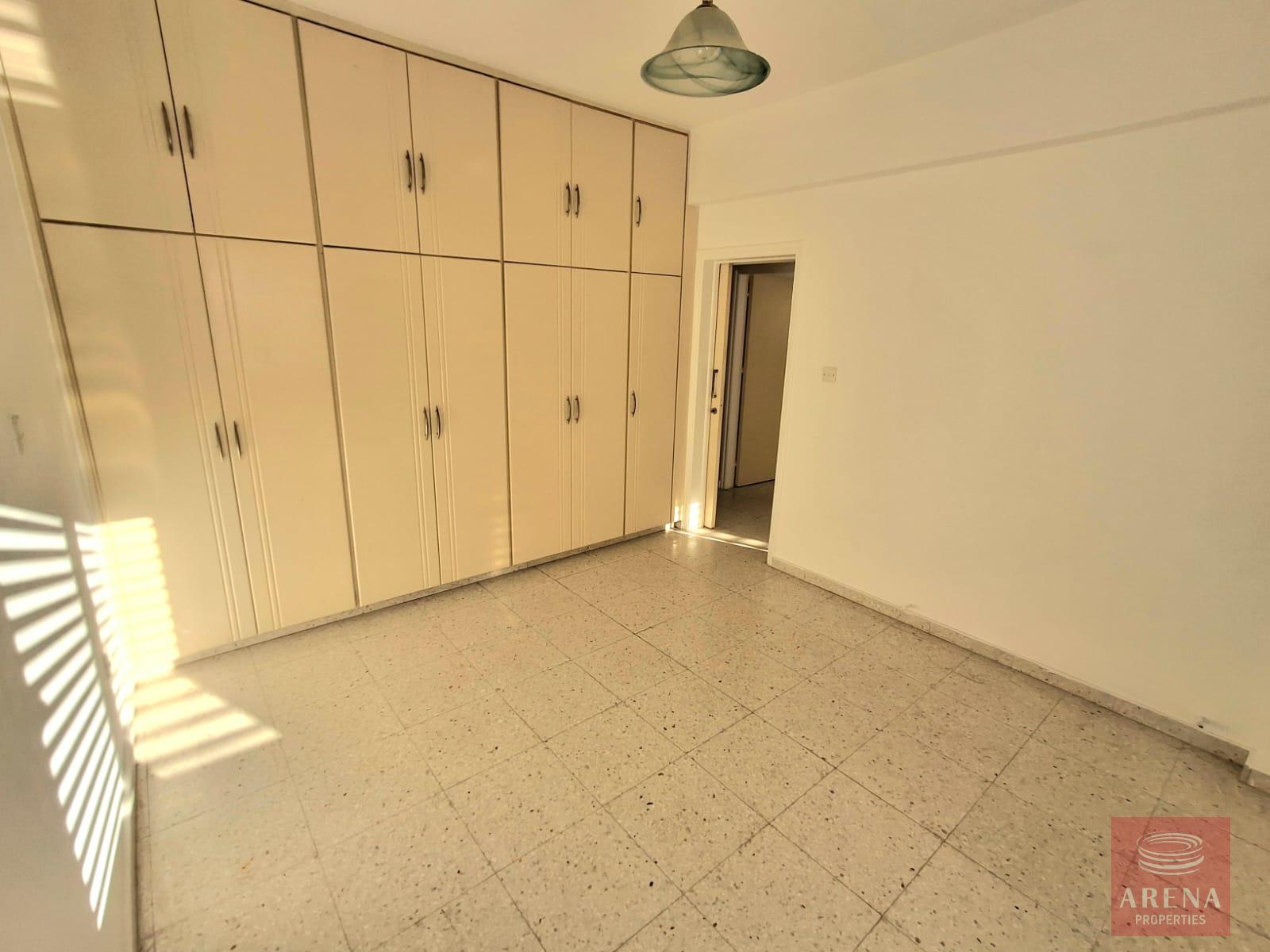 1-BUILDING-OROKLINI-10254-37-3