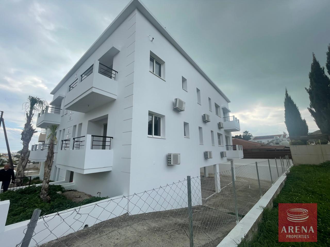 1-BULDING-IN-OROKLINI-9143